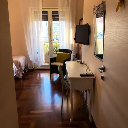 瑞兹玛丽安娜住宿加早餐旅馆 4* 莫诺波利